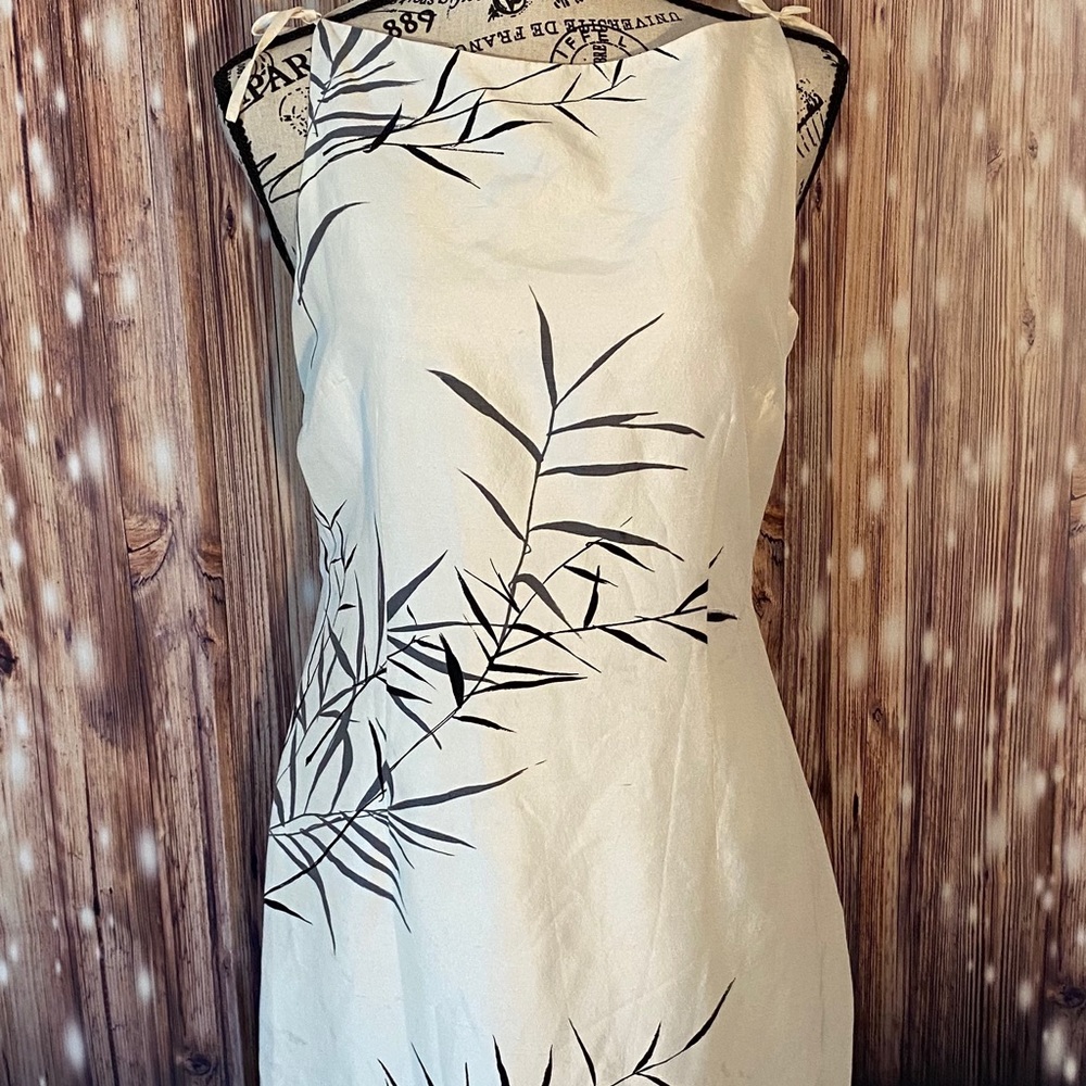 - Liz Claiborne 100% Silk Dress